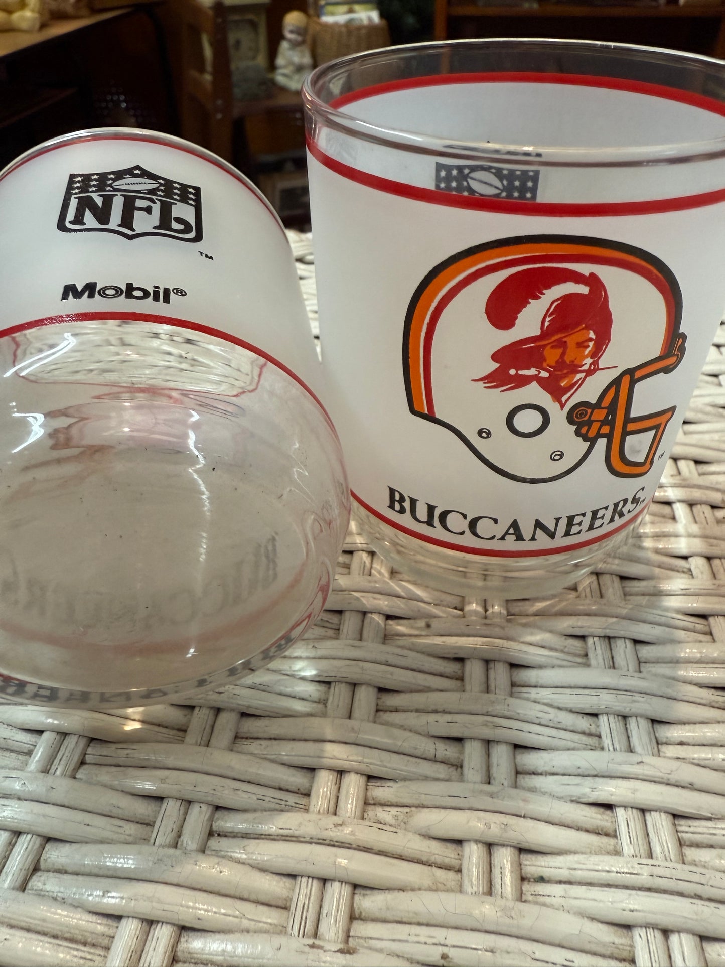 Vintage 1980s Buccaneers & NFL Mobil Glasses – Frosted Pair - Football Barware