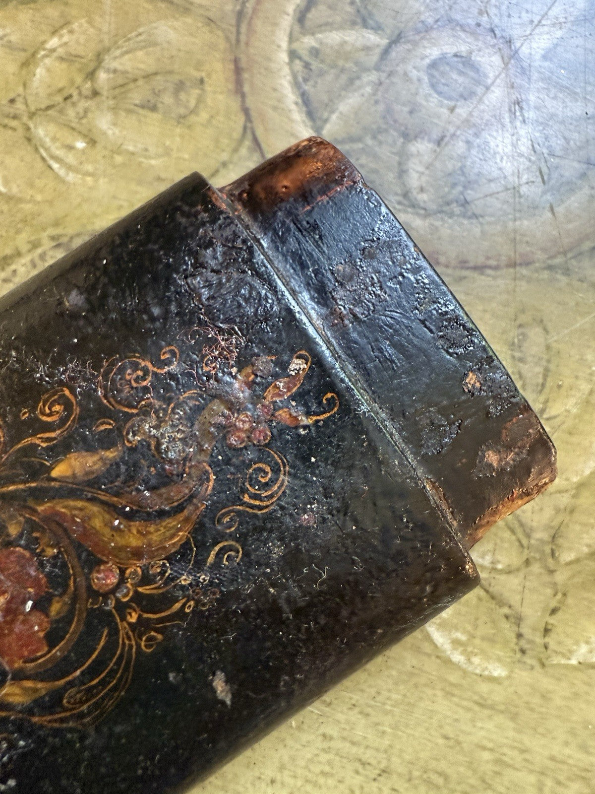 Mid Century Old Lacquer Tobacco Case