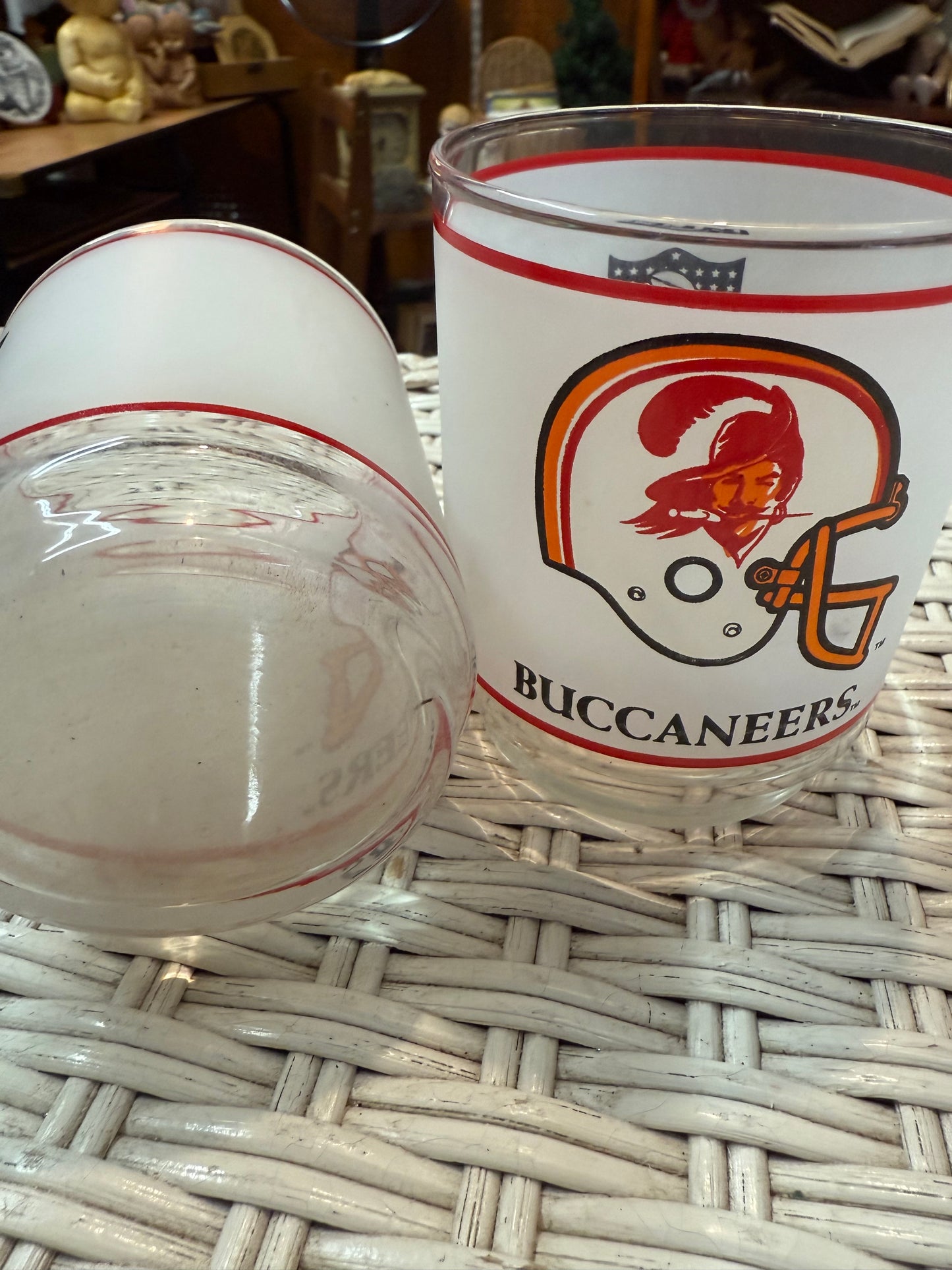 Vintage 1980s Buccaneers & NFL Mobil Glasses – Frosted Pair - Football Barware