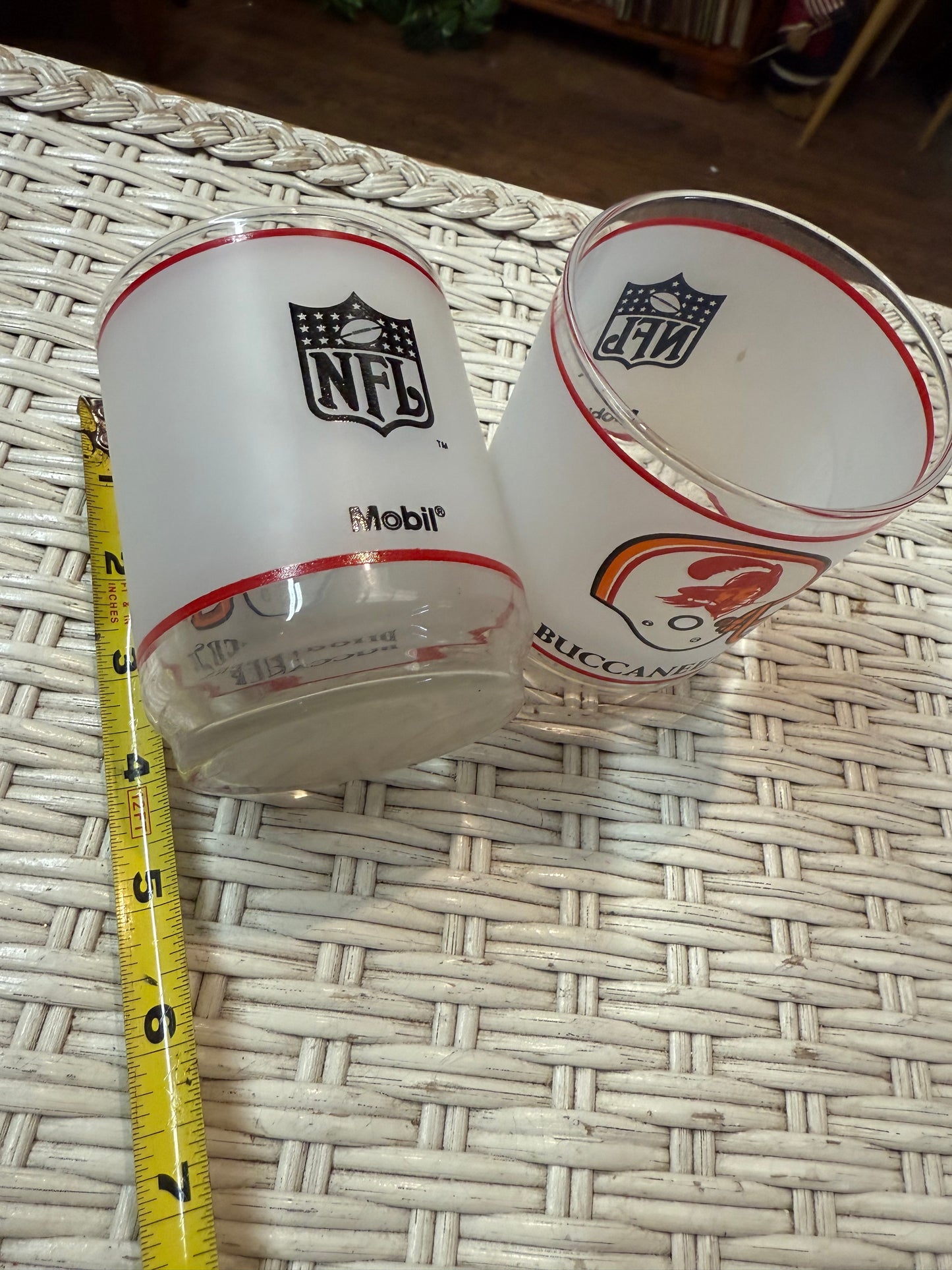 Vintage 1980s Buccaneers & NFL Mobil Glasses – Frosted Pair - Football Barware