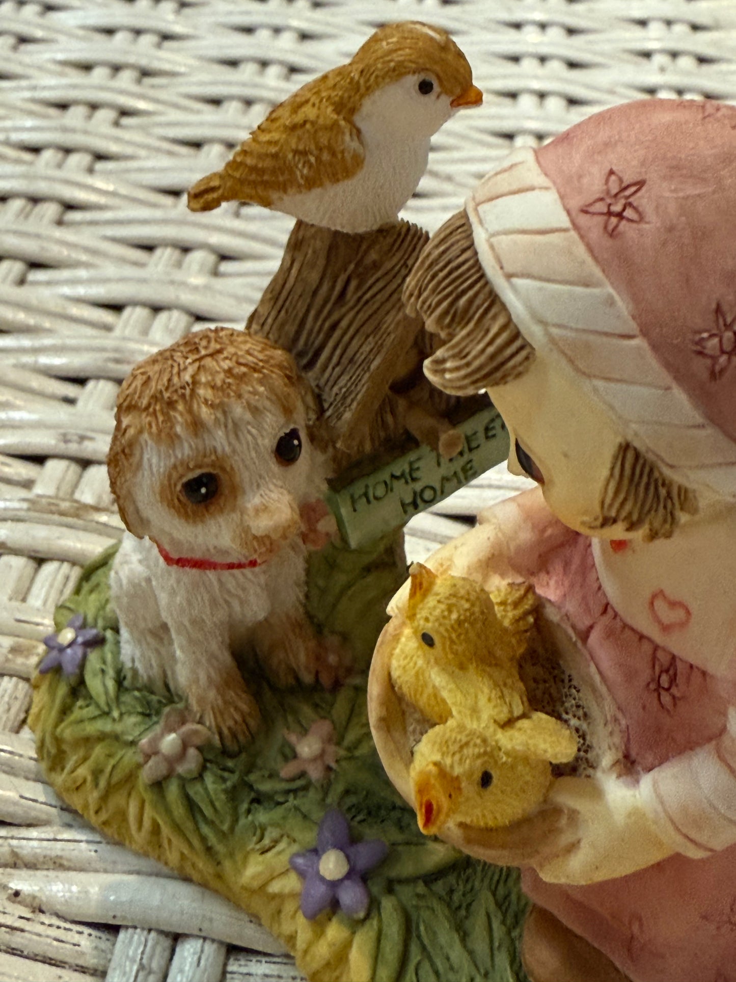Jody’s Dream Keepers Figurine 1991 – Girl with Birds & Dog – Big Eyed Oddity