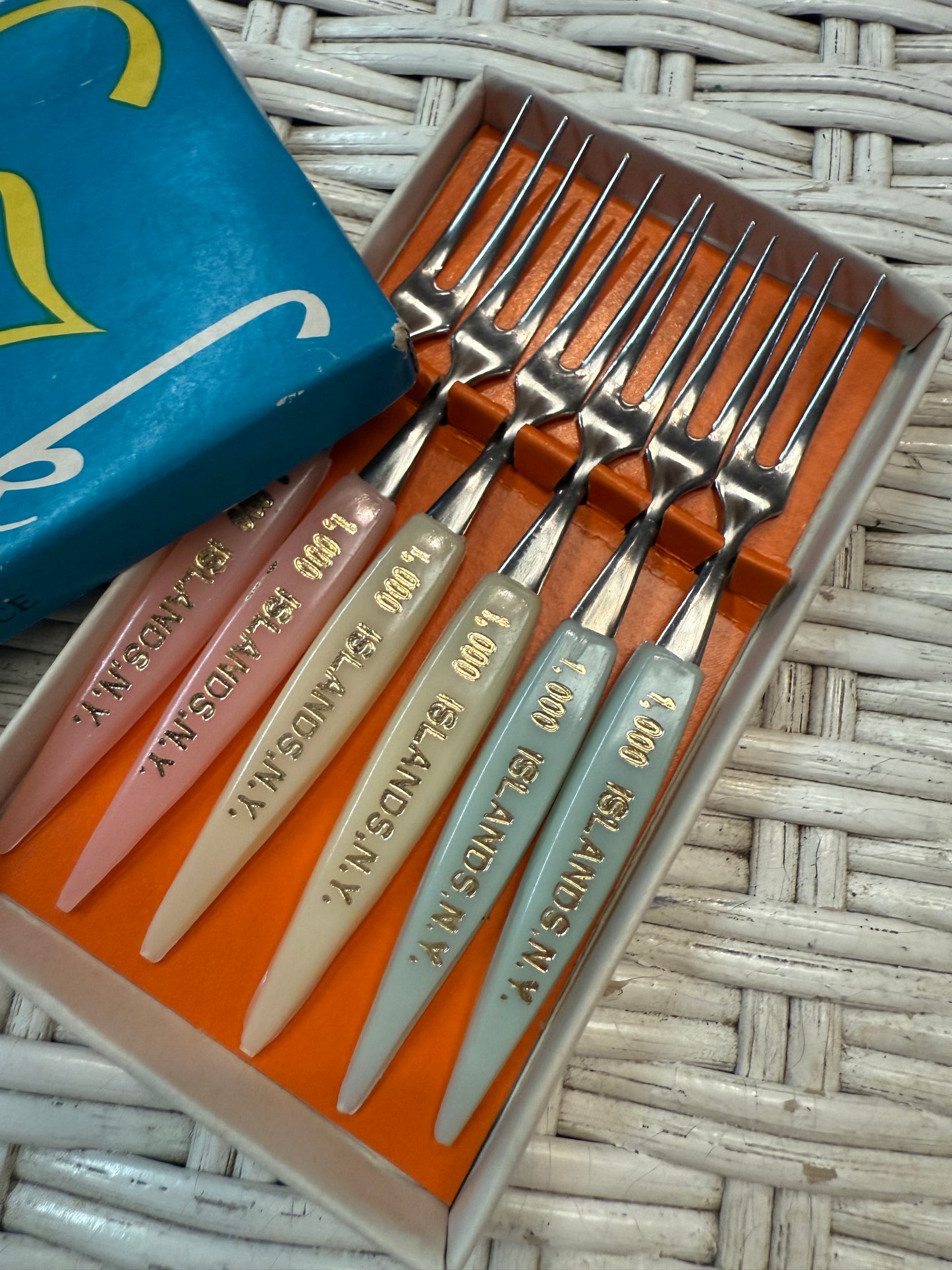 Vintage 1950s “Little Fork” Set – 1,000 Islands NY Souvenir Cocktail Forks