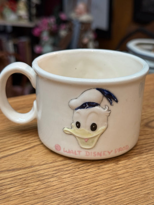 Vintage 1977 Walt Disney Donald Duck Mug – JTC Japan – Raised Relief Face – Child’s Ceramic Cup