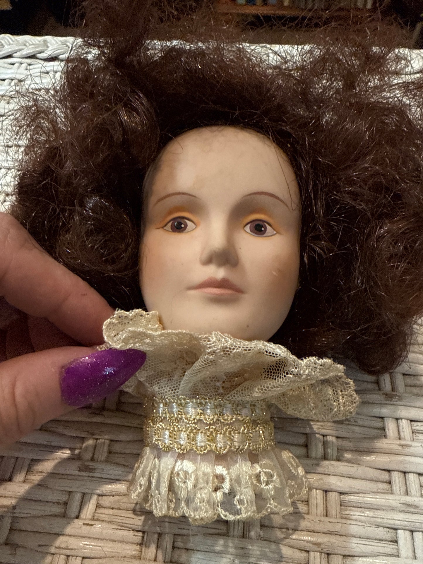 Haunted Porcelain Doll Head with Lace Collar – Vintage Creepy Display Bust