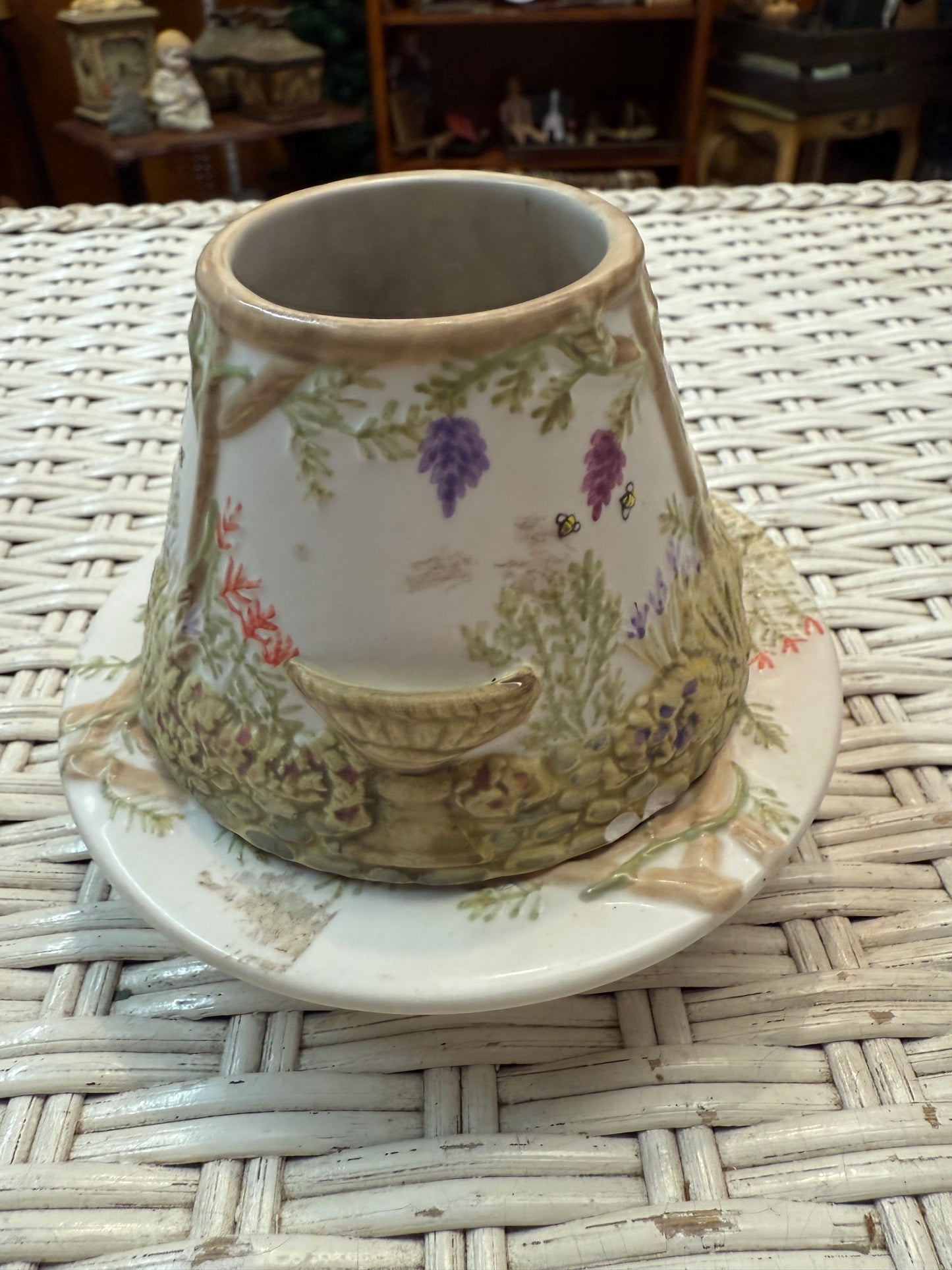Diane Knott Candle Topper & Plate Set – Beehive Garden Scene – Ceramic