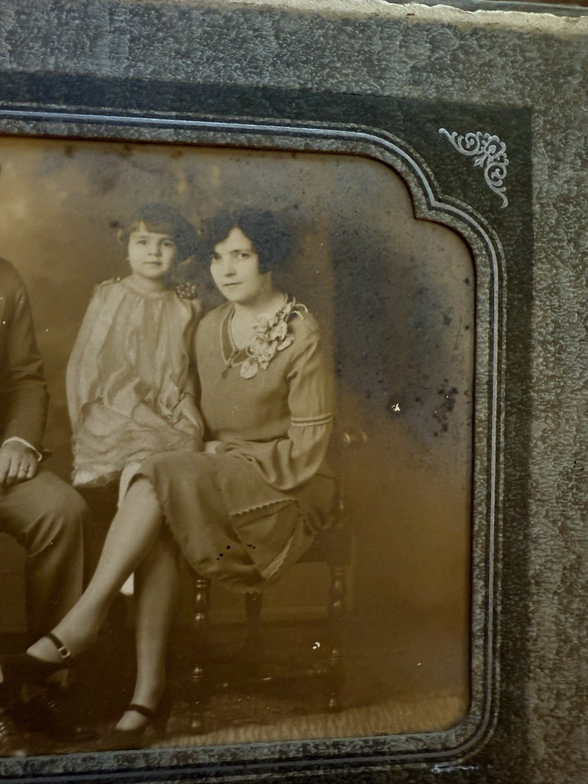 Antique Sepia Family Portrait – 1920s Formal Photograph in Original Folio Frame