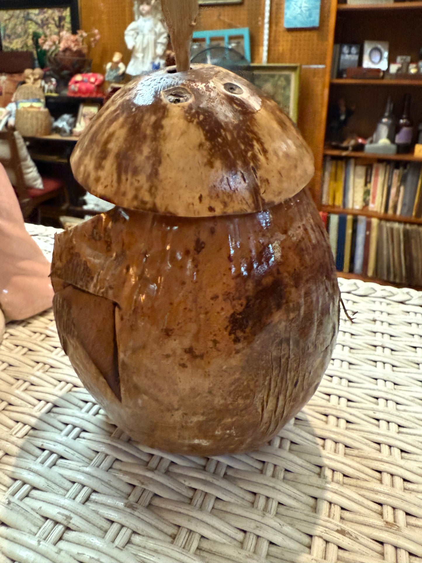 Vintage Carved Coconut Figurine – Hawaii Souvenir Tiki Folk Art – Angry Island Spirit?