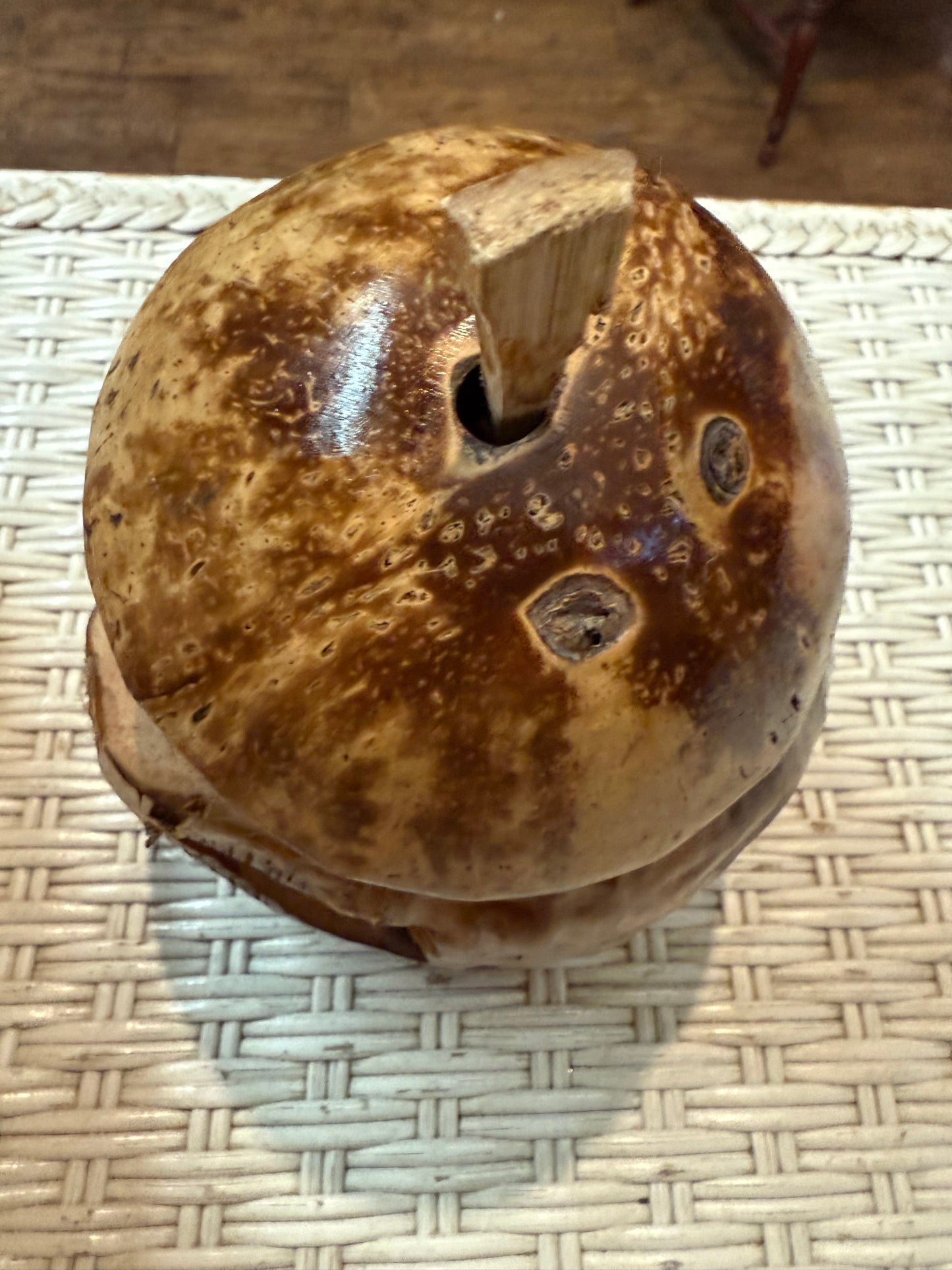 Vintage Carved Coconut Figurine – Hawaii Souvenir Tiki Folk Art – Angry Island Spirit?